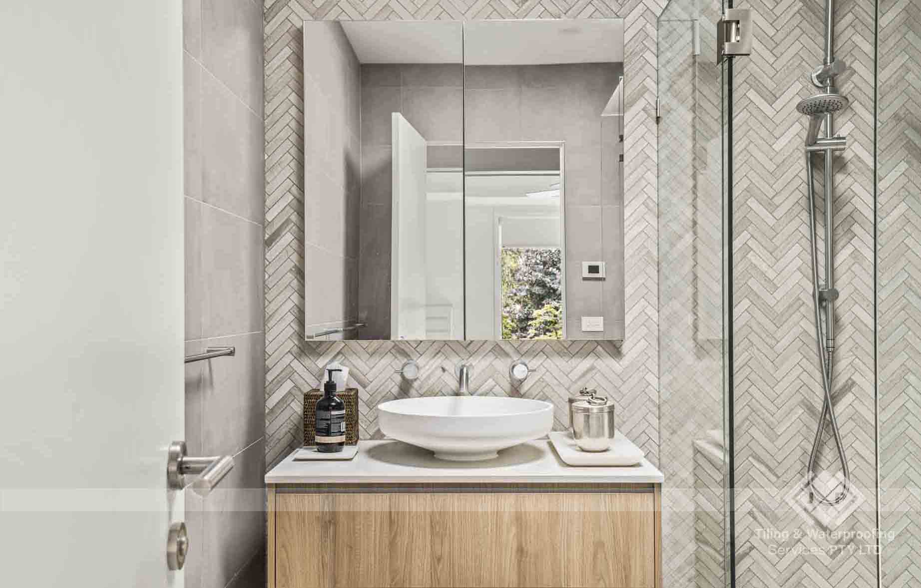 Elegant bathroom mosaic tile feature wall design